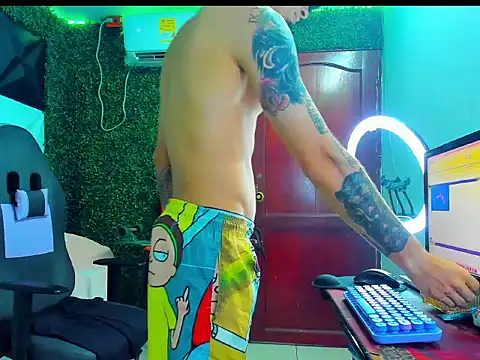 Онлайн чат XXX Boy_tatto77