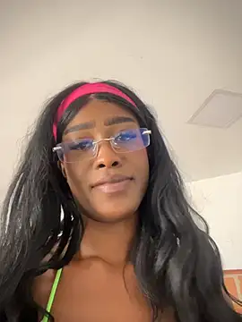 CocoaLuxeXXX's Live XXX Chat