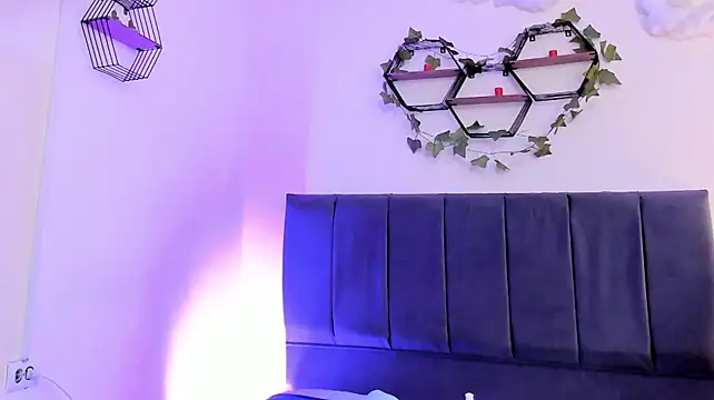 Chat +18 de Lisagh_ ao vivo