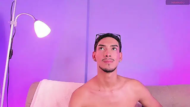 ApoloXanthos – Naživo XXX chat