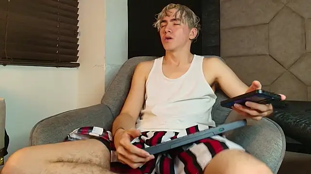 Tyler_Mcrey's Live XXX Chat