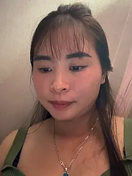 XXX chat uživo modela LoveShae_XYX