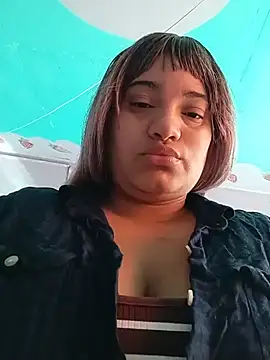Hilarybunnyy Adlı Modelin Canlı XXX Sohbeti
