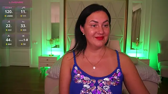 دردشة VelvetLuck الجنسية المباشرة