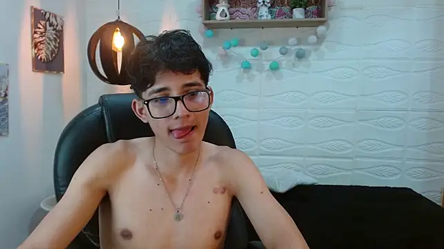 Онлайн чат XXX tim_cooper