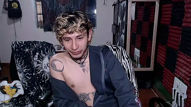 Cute_Chrixxx Chat XXX in diretta