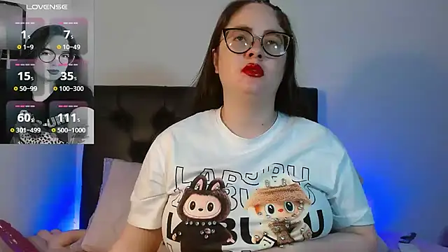 KrystalAdams Chat XXX in diretta