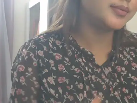 NancyRuvi – Naživo XXX chat