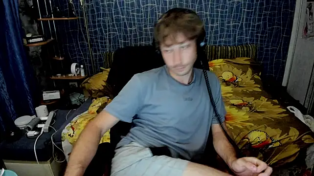XXX chat uživo modela CuteBoy228
