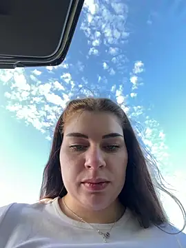 צ'אט XXX בשידור חי של EllyNora