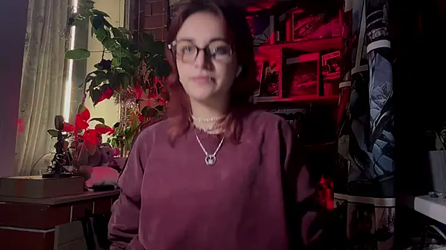 Leona_VS' Live XXX Chat