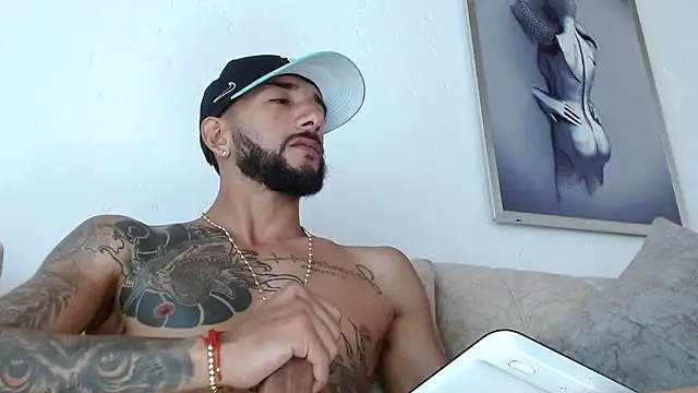 XXX chat uživo modela LukasScott_