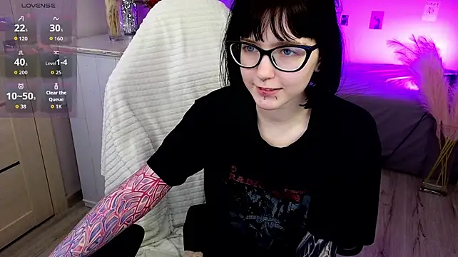 Chat +18 de HazelTompson ao vivo