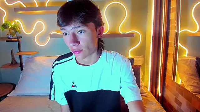 Chat +18 de Alan_Madisson ao vivo