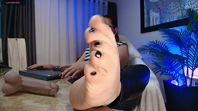 Chatroom XXX en direct de VictoriaPaker
