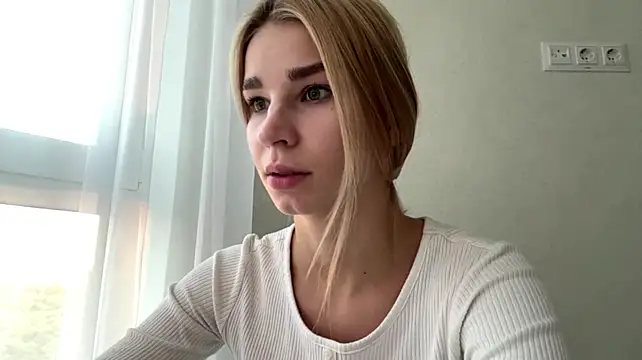 PickmeGirl Adlı Modelin Canlı XXX Sohbeti