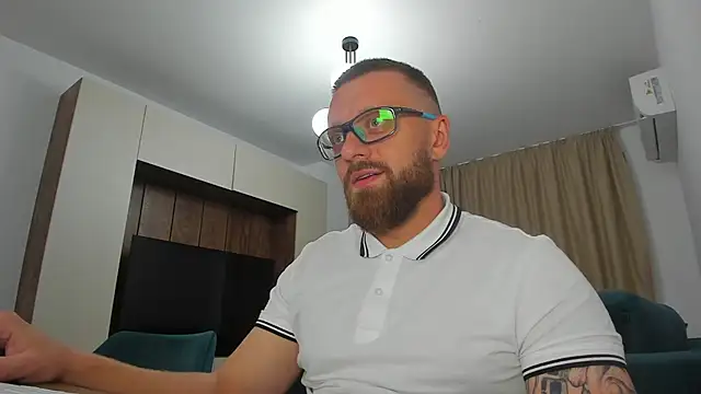 Findom_guy – Naživo XXX chat