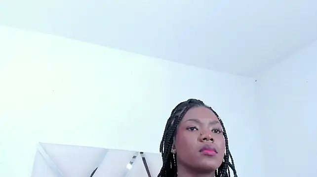 Christie_Wilde Adlı Modelin Canlı XXX Sohbeti
