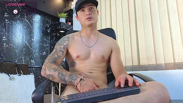 Alexander_ferre élő XXX-chatje
