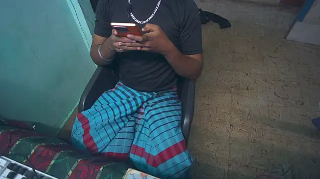 Tamil_KDD's Live XXX Chat
