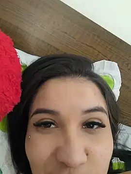 eline01 XXX чат на живо