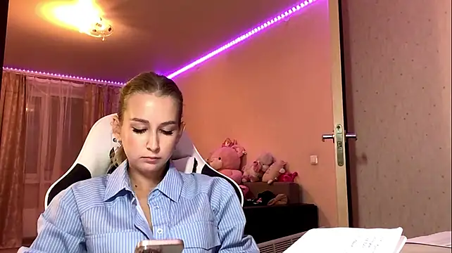 JoyBold's Live XXX Chat