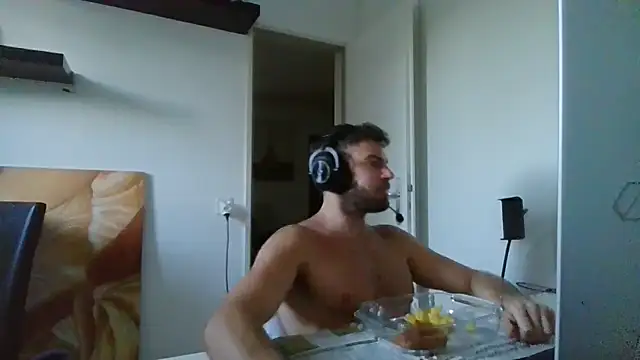 Chat XXX en directo de alpha-hunk