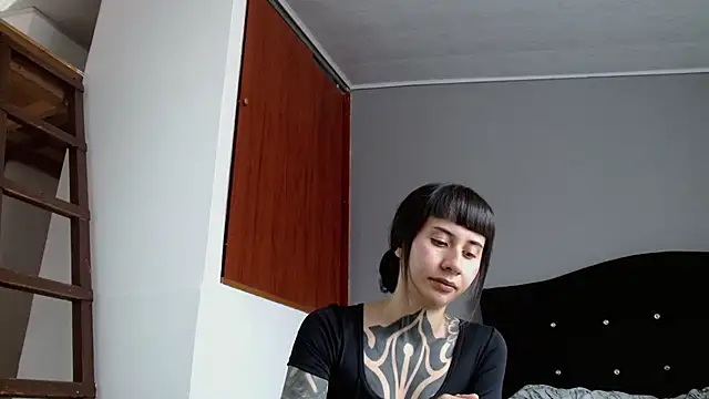 Živý XXX chat Emilia_1995