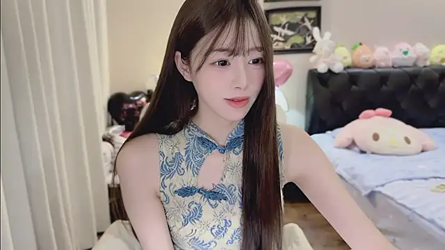 XXX chat uživo modela Evacute-top