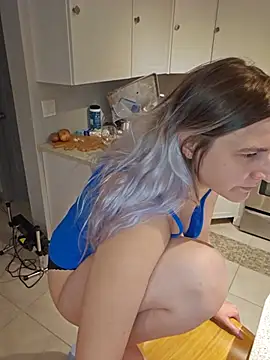 ScarletsWeb's Live XXX Chat