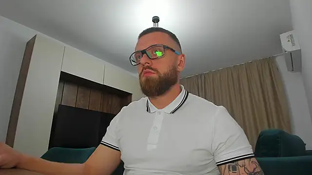 Findom_guy – Naživo XXX chat