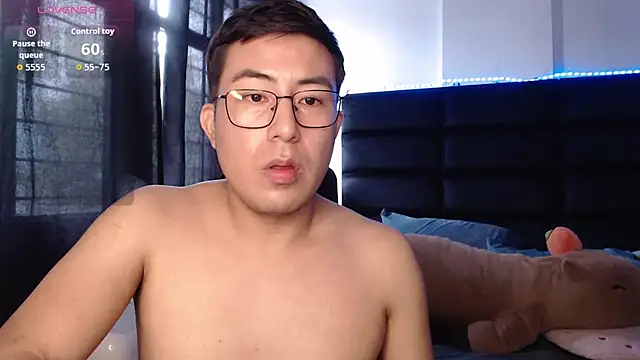 Živý XXX chat andrewmhilton_