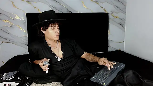 MaximilianRoth Chat XXX live