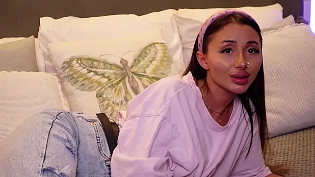 دردشة JenniferLovve الجنسية المباشرة