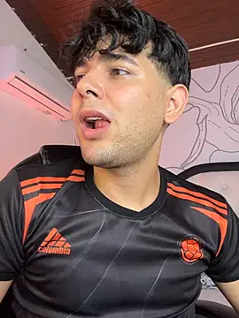 Czat XXX na żywo – Samir_bear