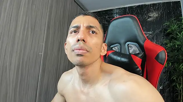 Chat XXX en directo de Erik_castle
