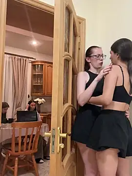 RussianGirls_ Live XXX-chat