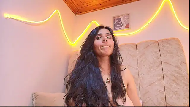 Chat +18 de _Marcela__ ao vivo