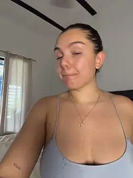 Eva_stark10 Adlı Modelin Canlı XXX Sohbeti