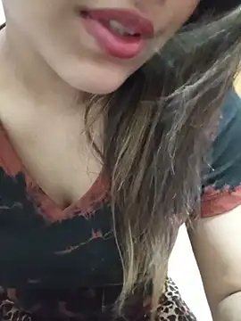 Chat +18 de Tanha18 ao vivo