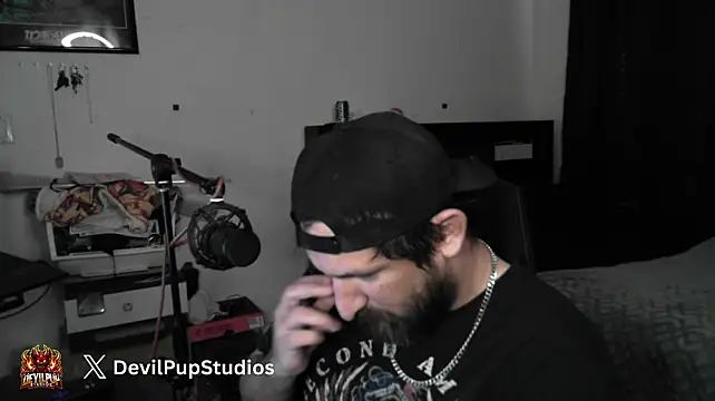 DevilPup75_ 라이브 XXX 채팅