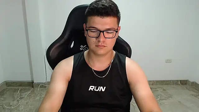 Chat XXX ao vivo de Plug_Control