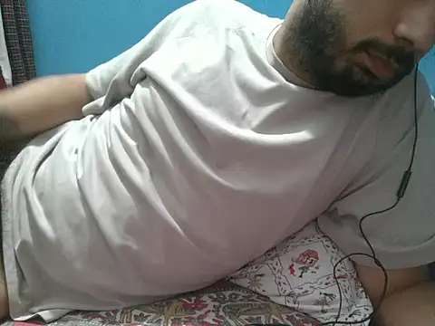 Precumboner Adlı Modelin Canlı XXX Sohbeti