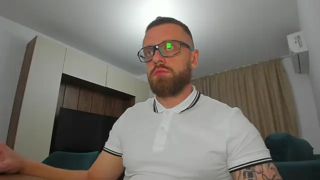 Findom_guy – Naživo XXX chat