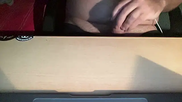 Dartacan44 Live XXX-chat
