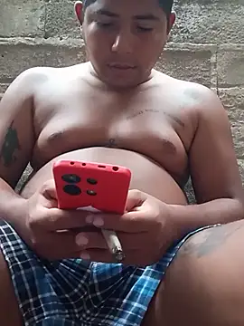 master_juju1924 élő XXX-chatje