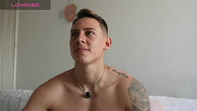 Muscle_King_Cum Adlı Modelin Canlı XXX Sohbeti