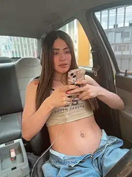 Lottus_fire Adlı Modelin Canlı XXX Sohbeti
