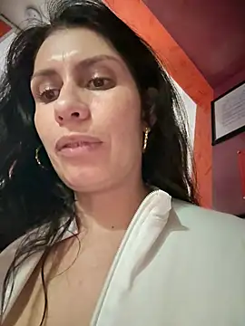 Chatroom XXX en direct de ALYSSON__11