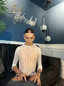 Luxa_Velvet élő XXX-chatje